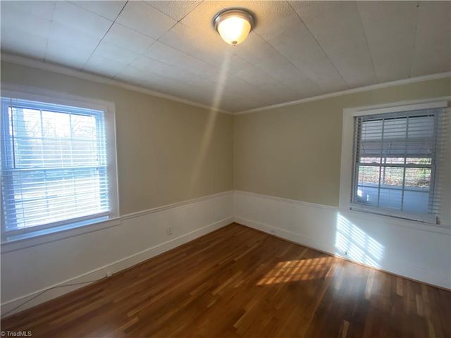 1216 Ford Street, Winston-salem, NC 27103