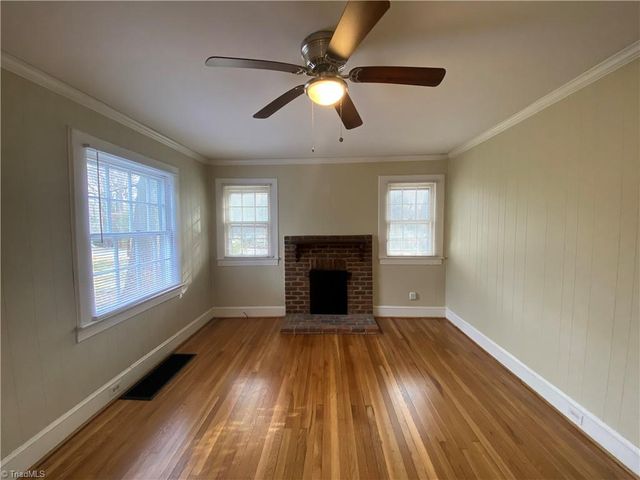 1216 Ford Street, Winston-salem, NC 27103