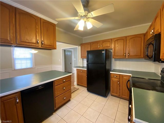 1216 Ford Street, Winston-salem, NC 27103