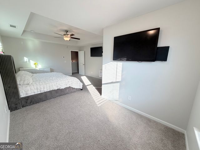 1040 Shadow Glen Drive, Fairburn, GA 30213