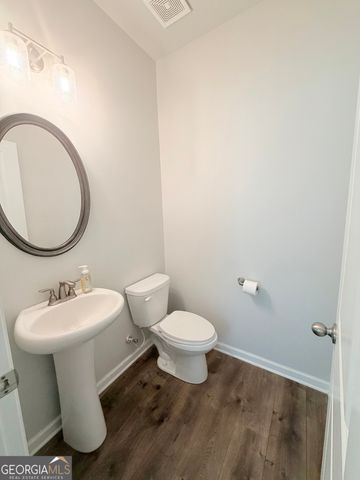 1040 Shadow Glen Drive, Fairburn, GA 30213