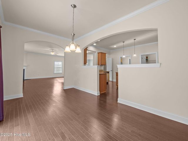 402 Boathouse Court, Swansboro, NC 28584