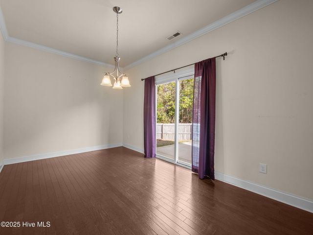 402 Boathouse Court, Swansboro, NC 28584