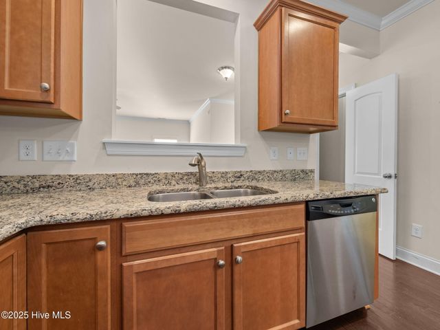 402 Boathouse Court, Swansboro, NC 28584