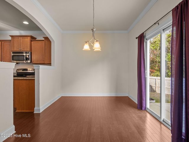 402 Boathouse Court, Swansboro, NC 28584