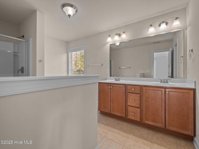 402 Boathouse Court, Swansboro, NC 28584