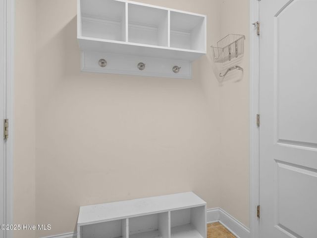 402 Boathouse Court, Swansboro, NC 28584