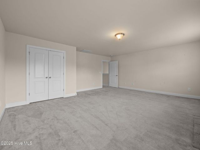 402 Boathouse Court, Swansboro, NC 28584