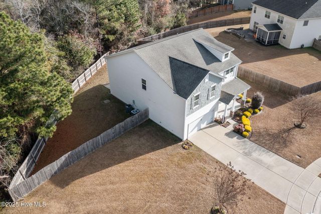 402 Boathouse Court, Swansboro, NC 28584