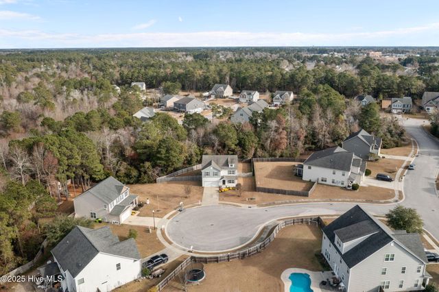 402 Boathouse Court, Swansboro, NC 28584