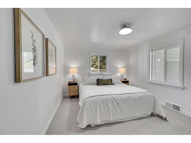 936 Yates St, Denver, CO 80204