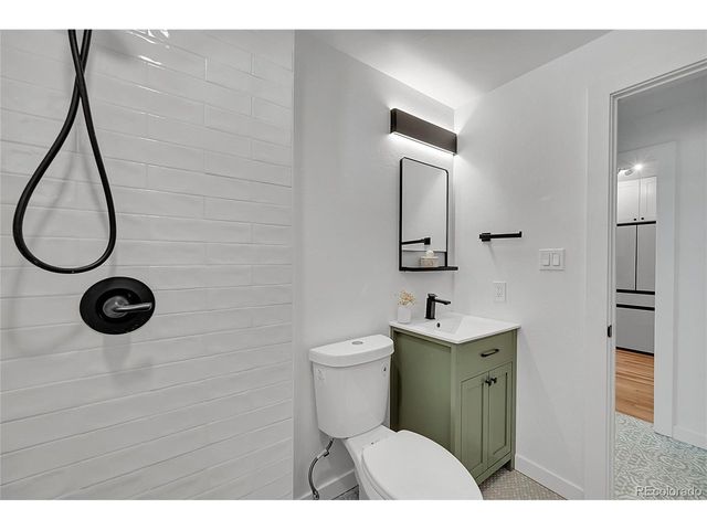 936 Yates St, Denver, CO 80204