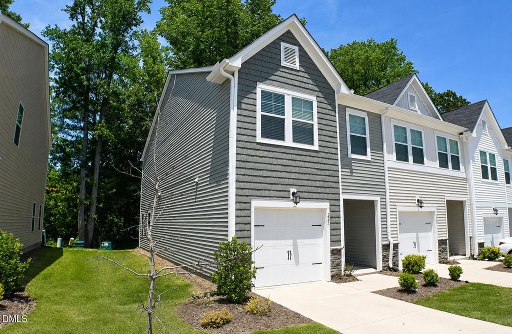 225 Peebles Drive, Smithfield, NC 27577