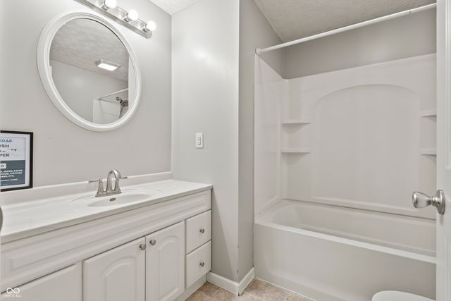 2921 N Sheffield Drive, Indianapolis, IN 46229