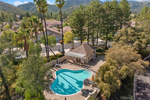 38574 Lochinvar Court, Murrieta, CA 92562