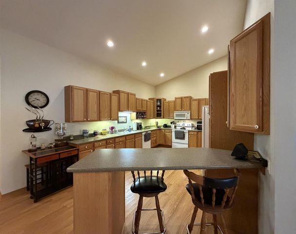 605 Nightingale Lane, Cottage Grove, WI 53527