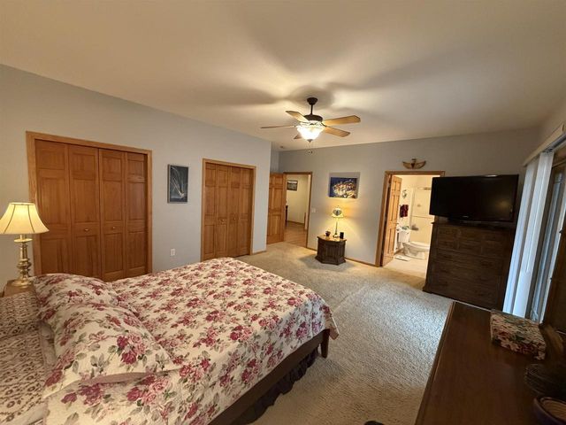 605 Nightingale Lane, Cottage Grove, WI 53527