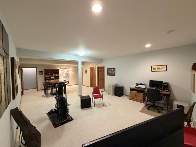 605 Nightingale Lane, Cottage Grove, WI 53527