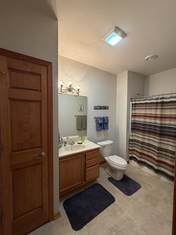 605 Nightingale Lane, Cottage Grove, WI 53527