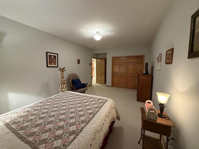 605 Nightingale Lane, Cottage Grove, WI 53527