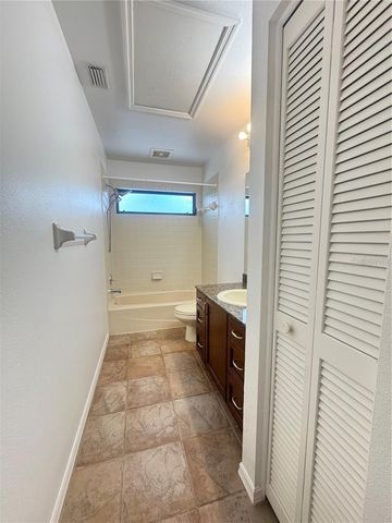 6077 MARELLA DRIVE, Sarasota, FL 34243