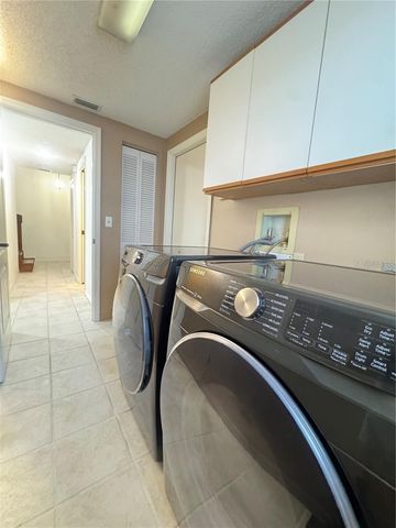 6077 MARELLA DRIVE, Sarasota, FL 34243