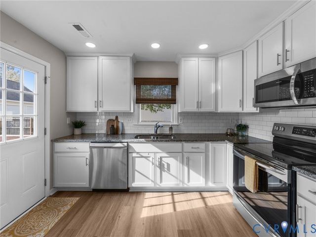 11042 Poachers Run, Chesterfield, VA 23832