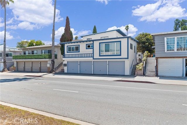 1436 Manhattan Beach Boulevard, Manhattan Beach, CA 90266