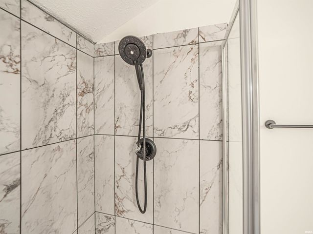 3600 Waggoner Avenue, Evansville, IN 47714