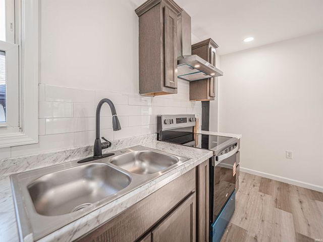 3600 Waggoner Avenue, Evansville, IN 47714