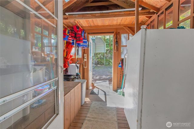 600 N Beacon point Loop N, Lilliwaup, WA 98555