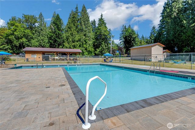 600 N Beacon point Loop N, Lilliwaup, WA 98555