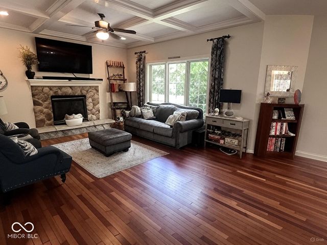 633 Foxboro Drive, Avon, IN 46123