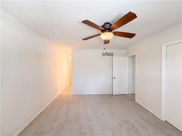 2902 Saint Marks Road E, Winston-salem, NC 27103