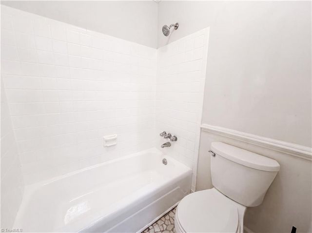 2902 Saint Marks Road E, Winston-salem, NC 27103