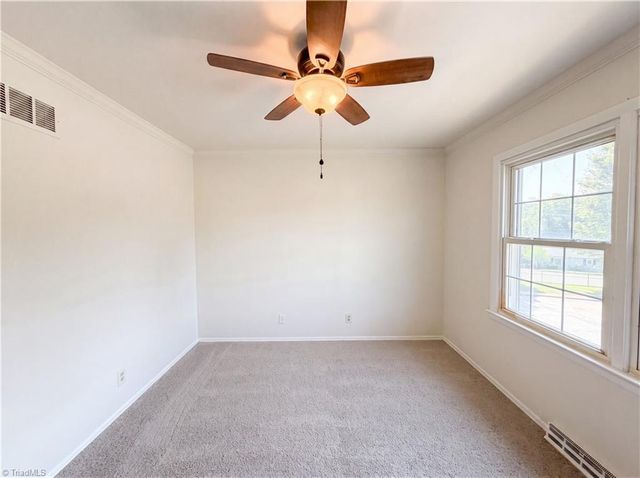 2902 Saint Marks Road E, Winston-salem, NC 27103