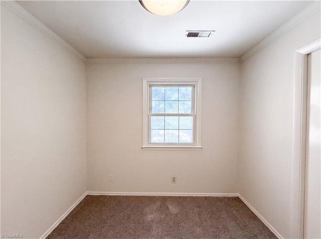 2902 Saint Marks Road E, Winston-salem, NC 27103