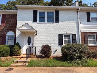 2902 Saint Marks Road E, Winston-salem, NC 27103