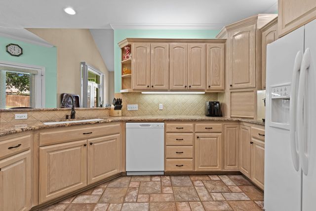 2404 Sugar Creek Circle, Longview, TX 75605