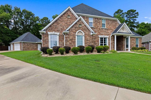 2404 Sugar Creek Circle, Longview, TX 75605