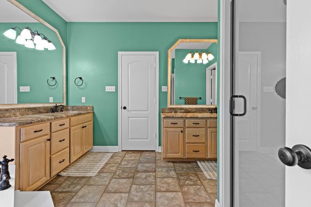 2404 Sugar Creek Circle, Longview, TX 75605