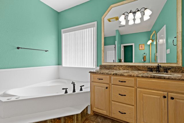 2404 Sugar Creek Circle, Longview, TX 75605