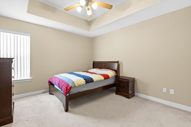 2404 Sugar Creek Circle, Longview, TX 75605