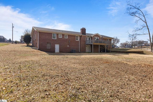 1153 Lakeview Drive, Greenville, SC 29611