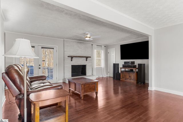 1153 Lakeview Drive, Greenville, SC 29611