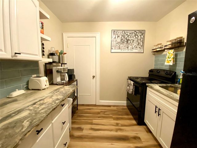 828 22ND AVENUE N Apt. West, St Petersburg, FL 33704