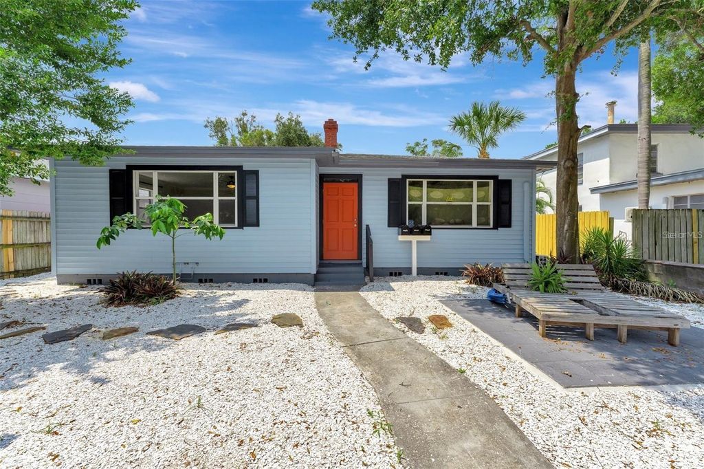 828 22ND AVENUE N Apt. West, St Petersburg, FL 33704