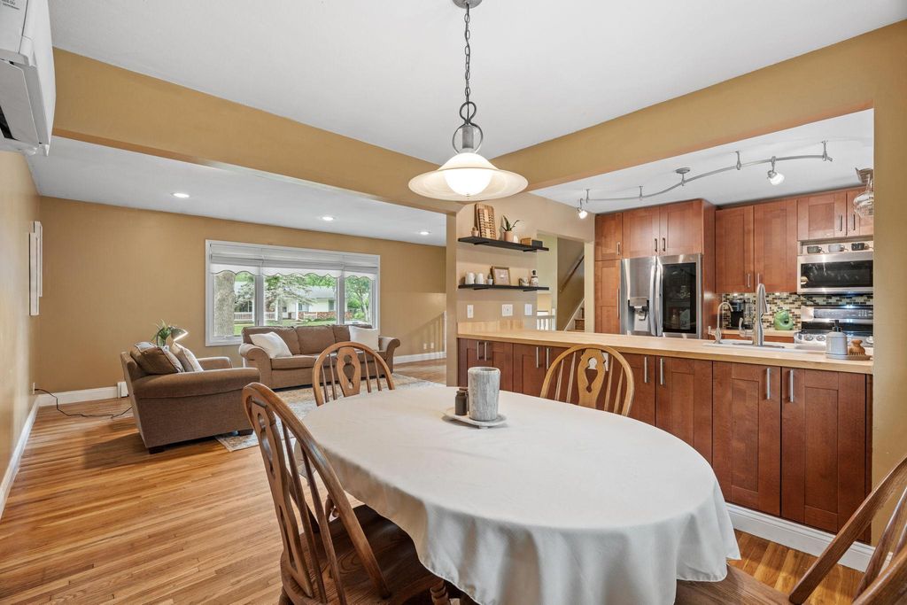 2216 E 114th Street, Burnsville, MN 55337 — photo 5