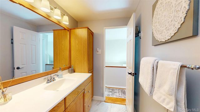 638 Saint George Avenue, North Babylon, NY 11703