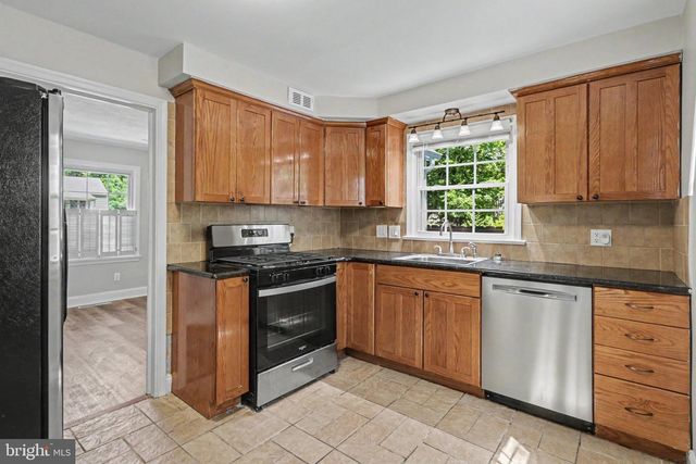 506 HOGESTOWN ROAD, Mechanicsburg, PA 17050
